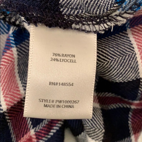 Statement Donnie Cross Front Top - Picture 6 of 7